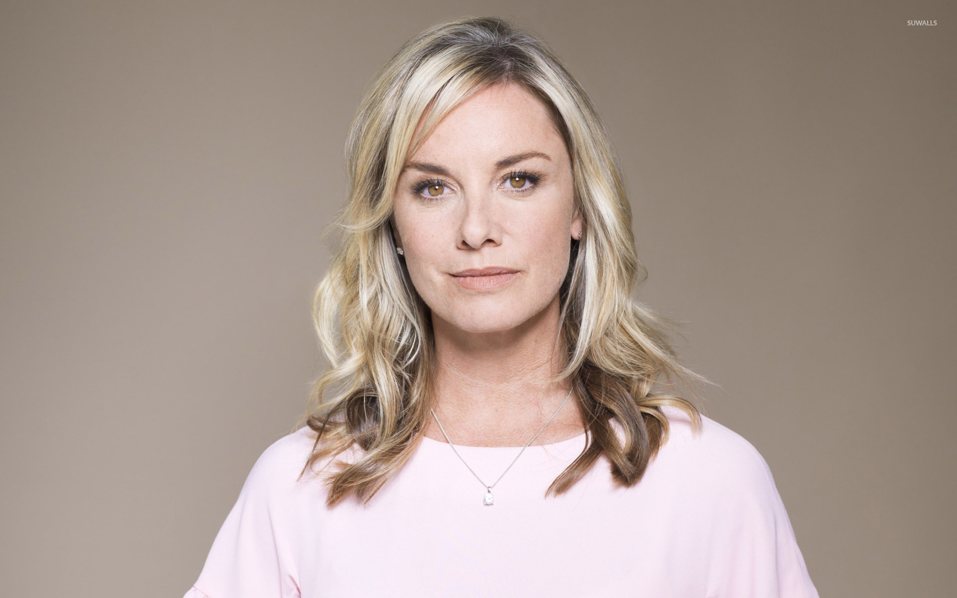 Outhwaite tamzin Tamzin Outhwaite