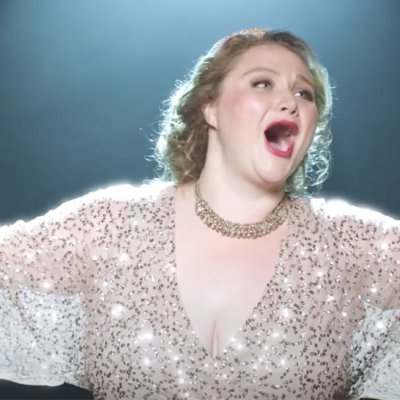 Danielle Macdonald’s Heartwarming Performance Sparkles in Falling for Figaro – And She Sings!