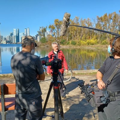 Welsh Comedian and Travel Enthusiast Griff Rhys Jones Crosses Canada and Tells All. Griff’s Canadian Adventure Lifts the Lid Off Us!