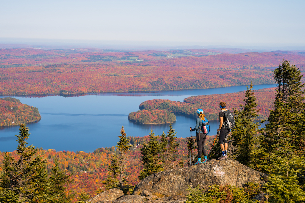 hiking in the eastern townships in the fall 